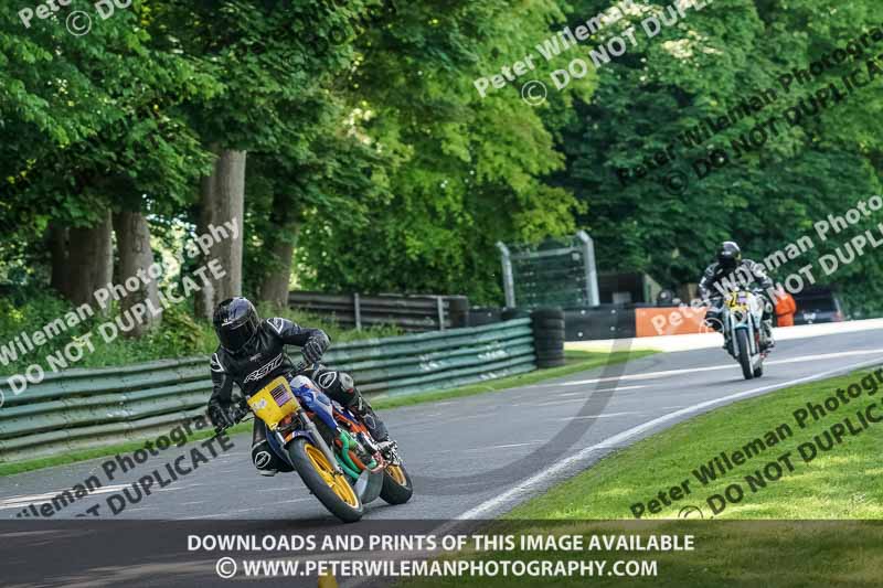 cadwell no limits trackday;cadwell park;cadwell park photographs;cadwell trackday photographs;enduro digital images;event digital images;eventdigitalimages;no limits trackdays;peter wileman photography;racing digital images;trackday digital images;trackday photos